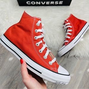NWT Converse Chuck Taylor All Star Women’s Shoes